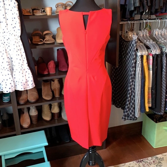 Dress - Picture 4 of 6